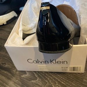 Womens Calvin Klein Elin black Patent leather flat shoes size 8.5